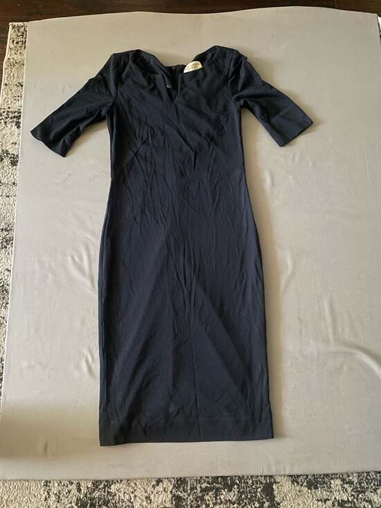 M.M.LaFleur Dresses & Skirts - M.M.LaFleur Navy Notch Neck Sheath Midi Dress